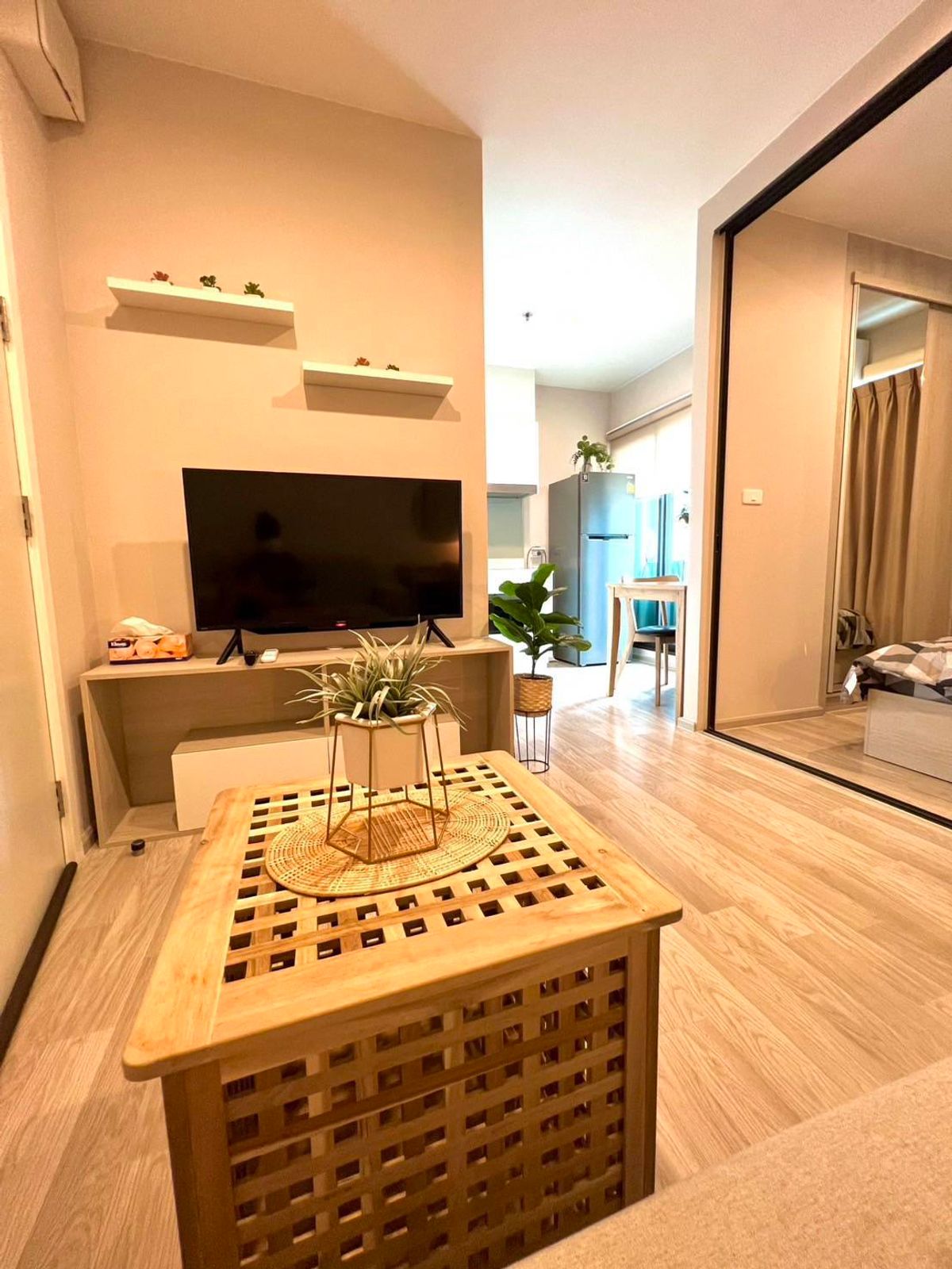 For RentCondoRama9, Petchburi, RCA : Condo for Rent the Privacy Rama 9 Nice Decoration