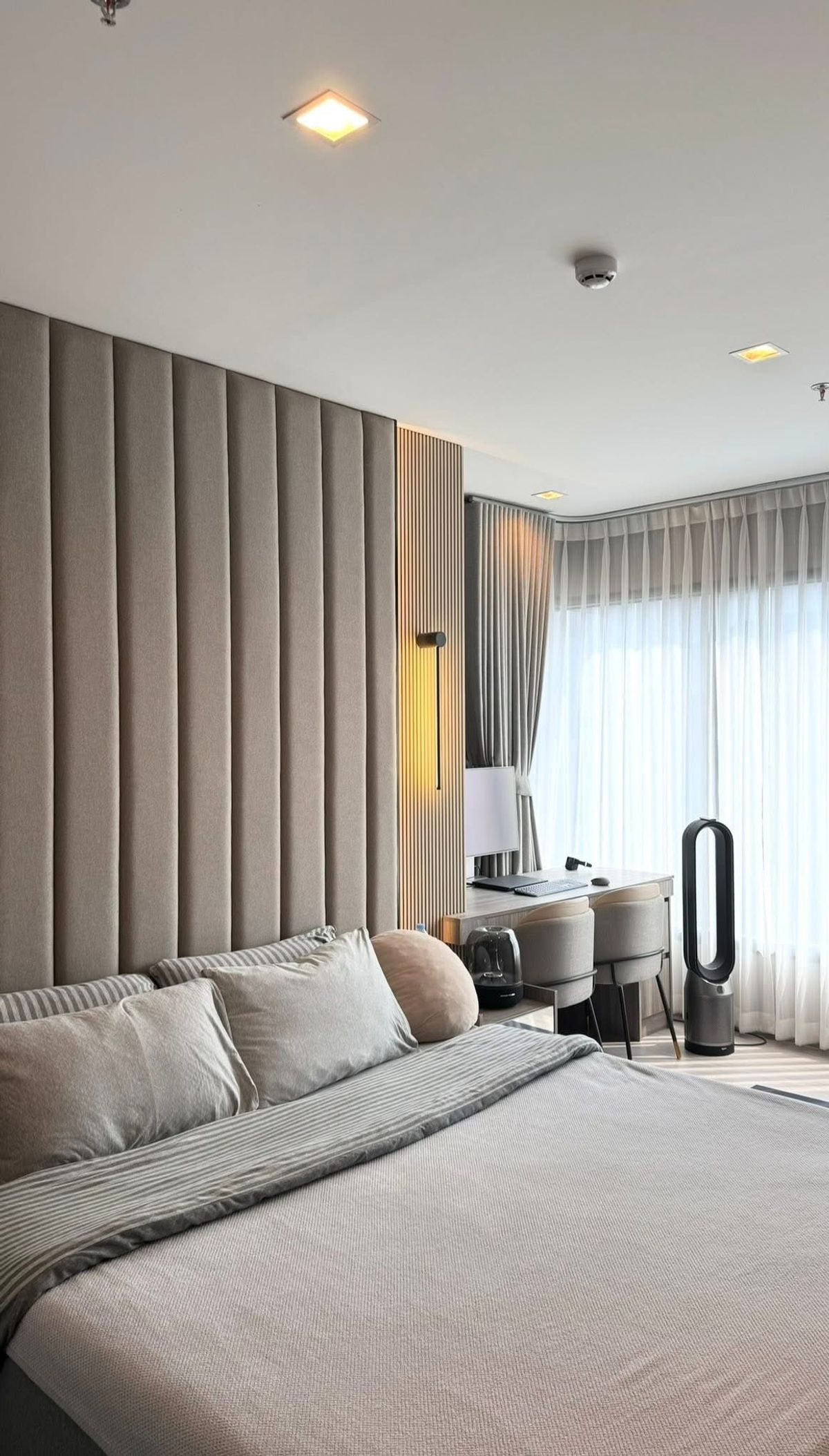 ขายคอนโดพระราม 9 เพชรบุรีตัดใหม่ RCA : ⭐️Life Asoke Hype - Best price 6.9 MB, Type 1 Bed plus (Special) size 40 sq.m. High floor, prime location- by Loft 