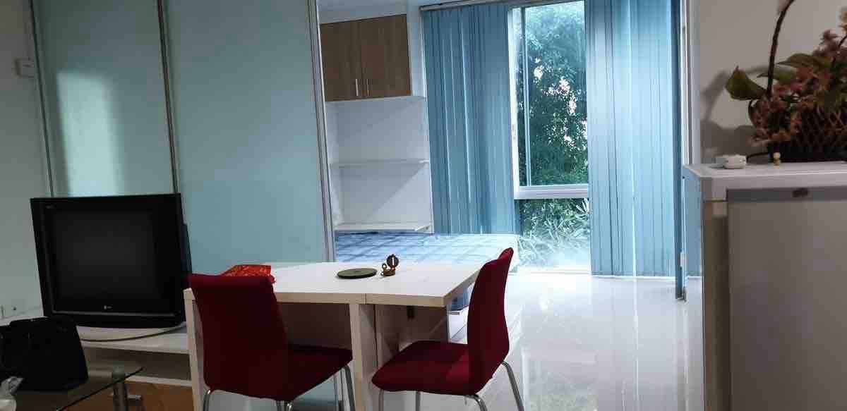 ขายคอนโดพัฒนาการ ศรีนครินทร์ : ขายคอนโด the Iris condo พระราม 9-ศรีนครินทร์ 1 นอน 1 น้ำ ตึก E ชั้น 3 ขนาด 33 ตรม 1.19 ล
