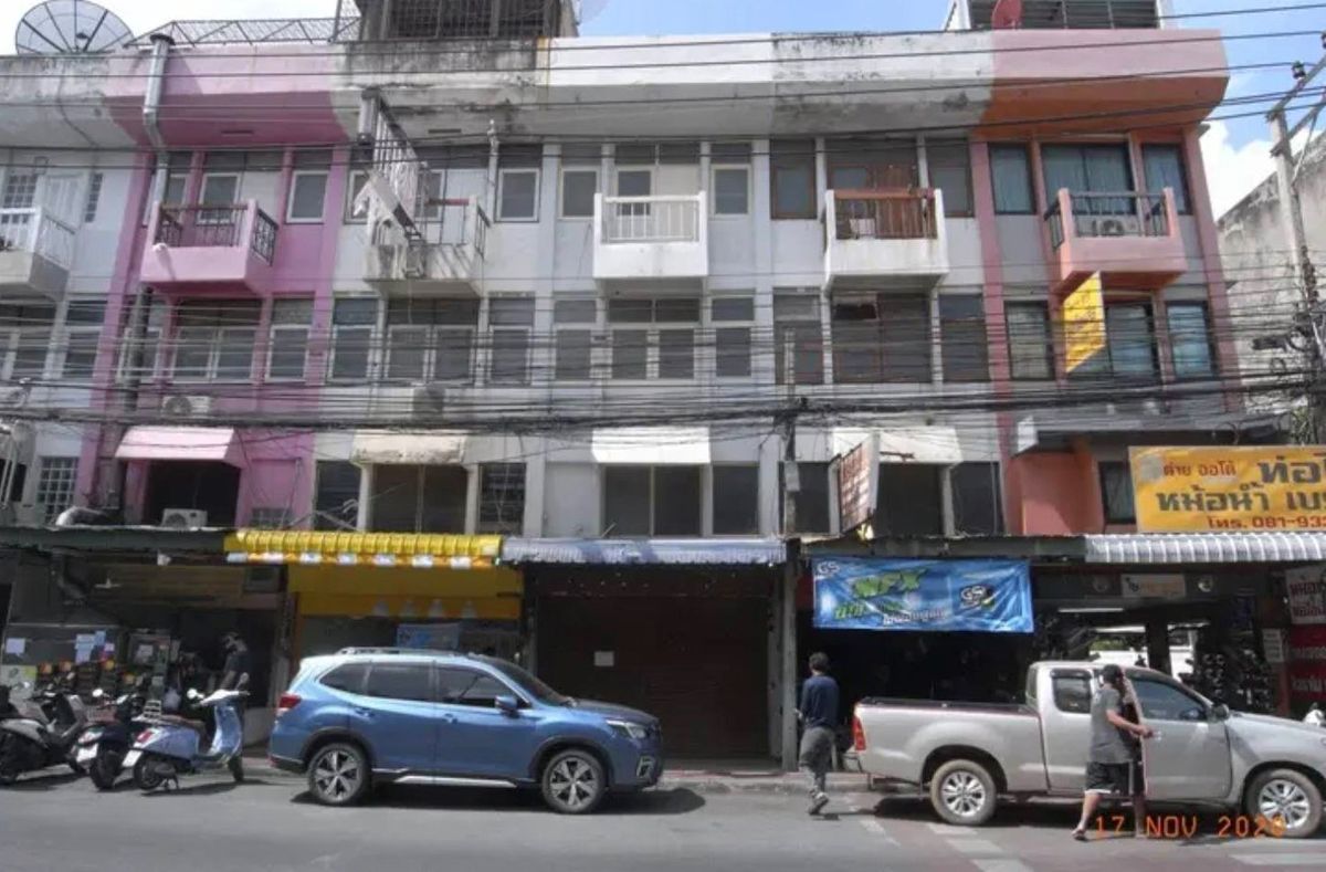 ขายอาคารพาณิชย์รัชดา ห้วยขวาง : ถูกมาก!! อาคารพาณิชย์ 3.5ชั้น ติดถ.ประชาราษฎร์บําเพ็ญ ตรงข้าม รร.จันทร์หุ่นบำเพ็ญ ใกล้MRTสุทธิสารและห้วยขวาง