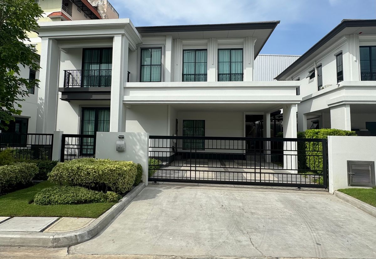 ขายบ้านลาดกระบัง สุวรรณภูมิ : เจ้าของขายเอง!! บ้าน Glory 207 ตร.ม. 4 ห้องนอน, 4 ห้องน้ำ ราคาถูกมาก ไม่มีค่านายหน้า พร้อมอยู่ มีแอร์ทั้งหลัง ต่อเติมตอกเสาเข็มลึก 21+ ม. ส่วนห้องซักรีดและพื้นด้านนอก,  โซลาเซลล์, ที่ชาร์จรถยนต์ไฟฟ้า 
