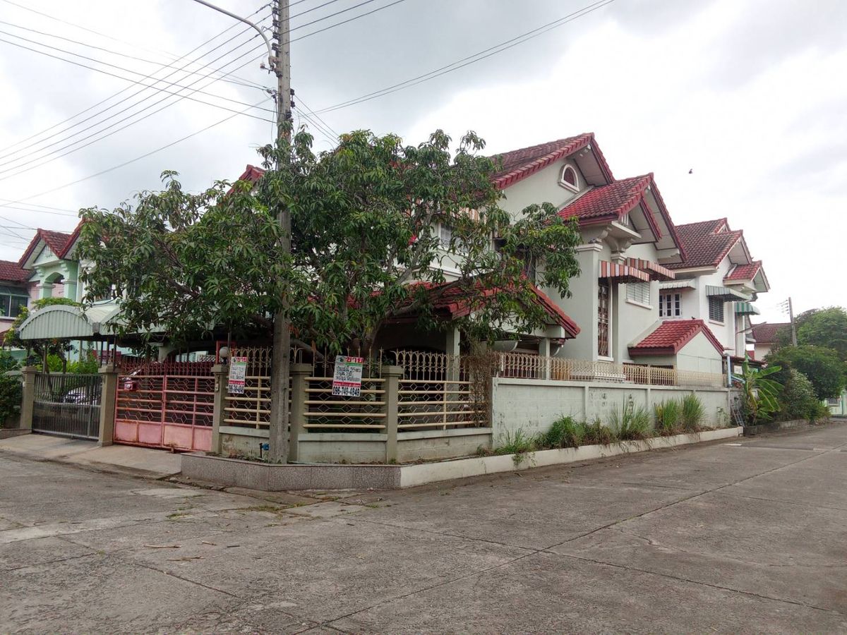 ขายพุทธมณฑล ศาลายา : ขายบ้าน (หลังมุม) หมู่บ้านประภัสสรวิลล่า ซอย 2 ต.บางกระทึก อ.สามพราน จ.นครปฐม