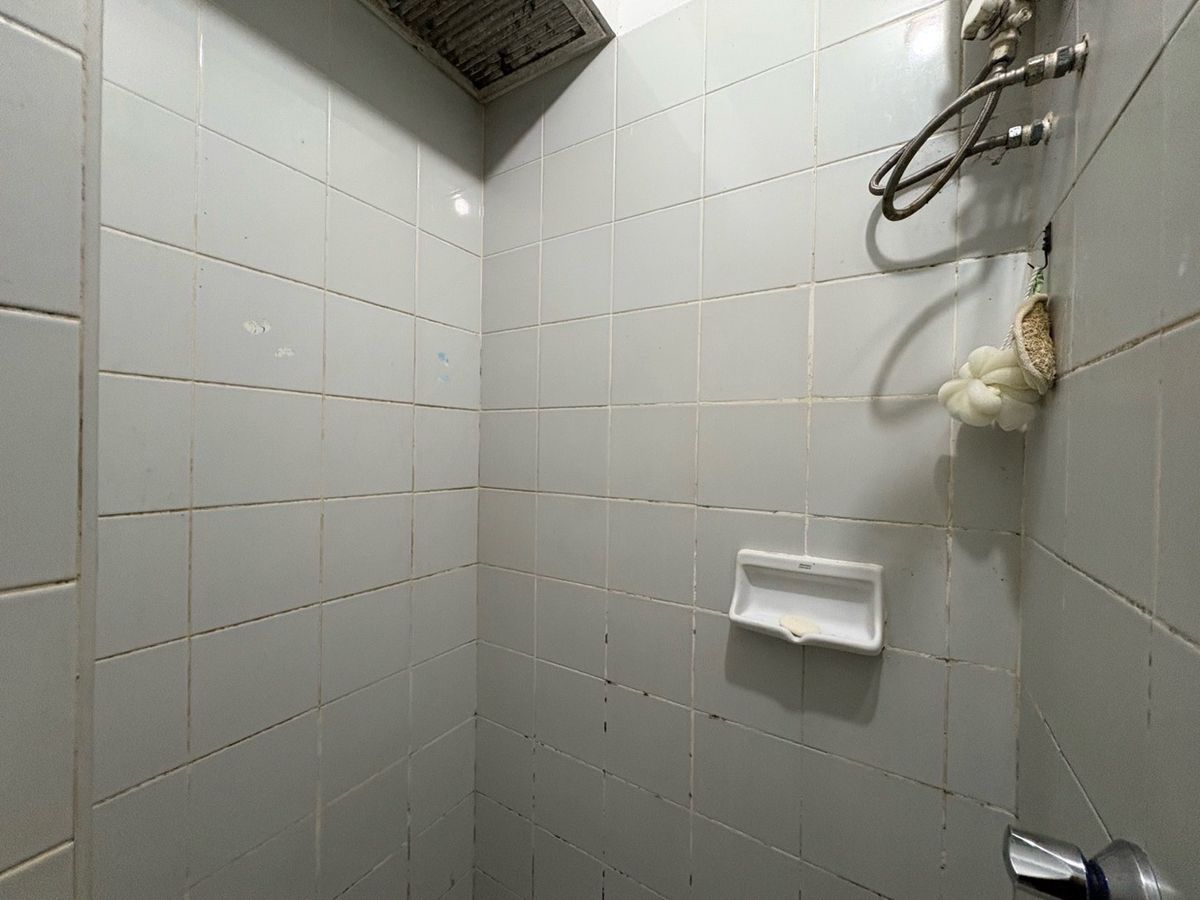 For RentCondoRama9, Petchburi, RCA : For rent: I-House Condo RCA.