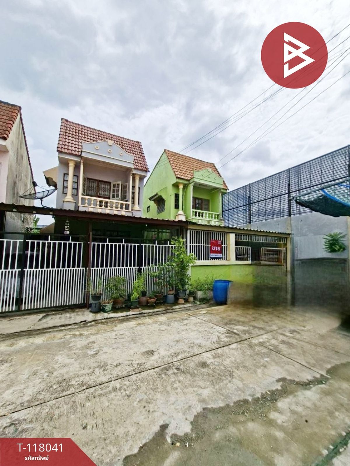 ขายทาวน์โฮมบางแค เพชรเกษม : ขายทาวน์เฮ้าส์ หมู่บ้านวัชรธานี บางแวก กรุงเทพฯ สภาพดี