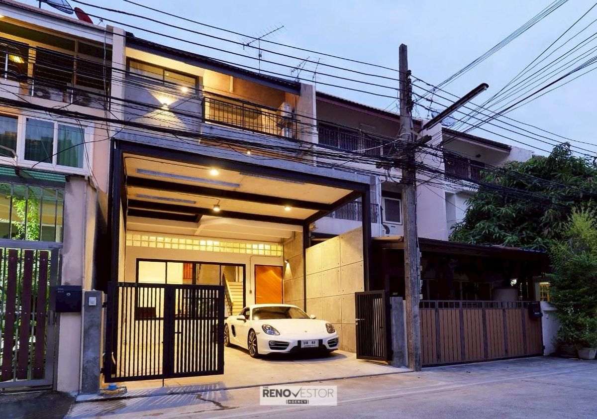 ทาวน์โฮมสุขุมวิท อโศก ทองหล่อ : ด่วน🔥ปล่อยเช่า/ขาย🔥 LOFT EKKAMAI28 ทาวน์โฮม 5 ชั้น สไตล์ลอฟต์ ใจกลางเอกมัย🏠