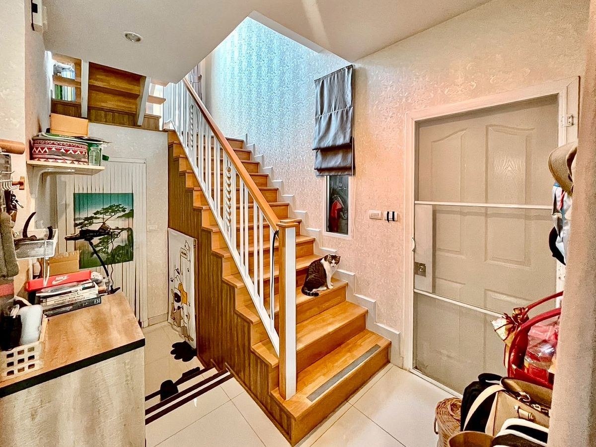 ขายบ้านพุทธมณฑล ศาลายา : ขายบ้านเดี่ยว 2 ชั้น Passorn Prestige ปิ่นเกล้า-เพชรเกษม เนื้อที่ 55.7 ตารางวา 3 ห้องนอน  ตำบลกระทุ่มล้ม อำเภอสามพราน จังหวัดนครปฐม