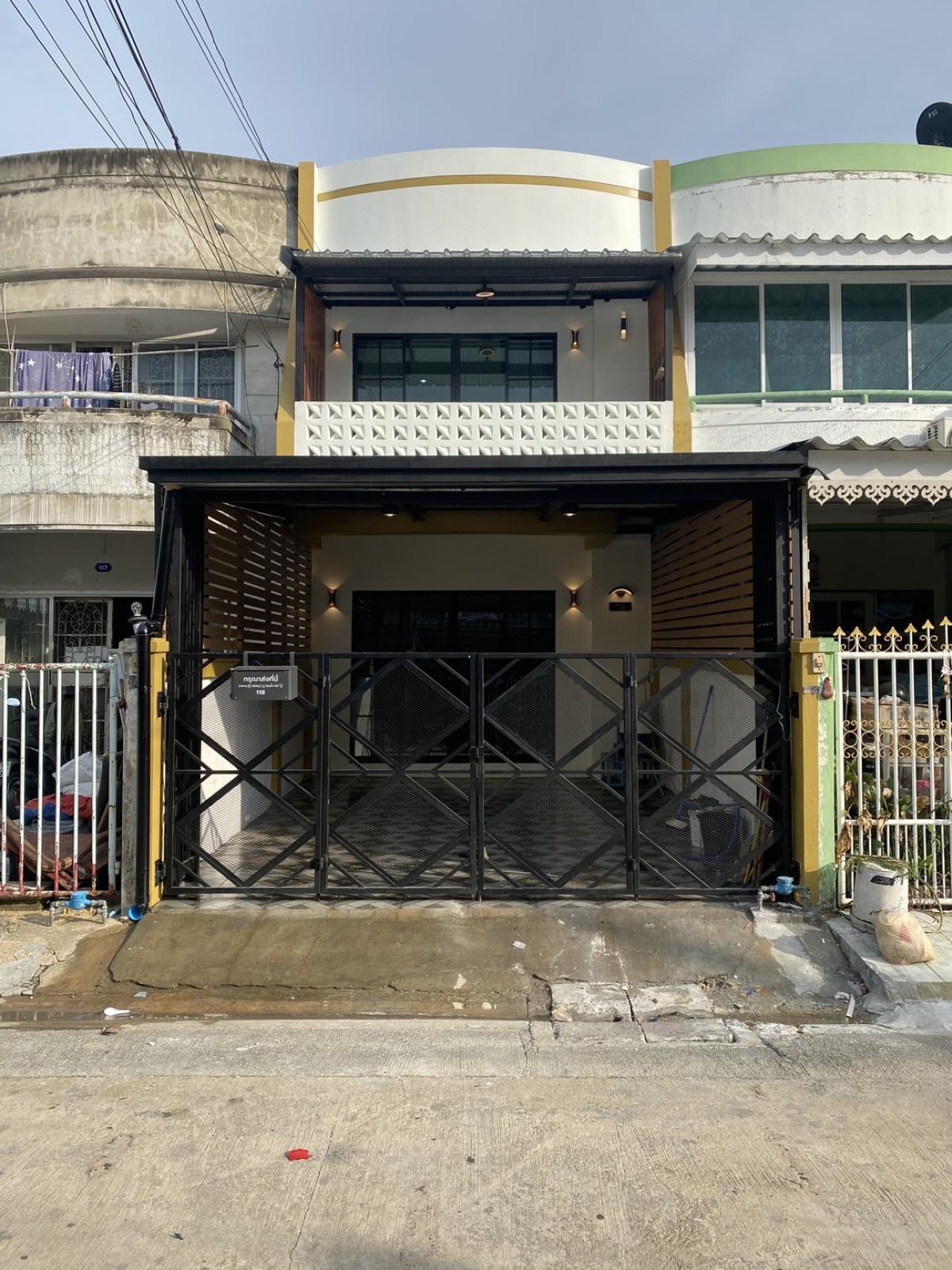 ขายทาวน์โฮมบางแค เพชรเกษม : ขายทาวน์เฮ้าส์/ทาวน์โฮม  บ้านพุทธชาด หนองแขม MRT-หลักสอง หนองแขม เขต หนองแขม กรุงเทพ CX-123735