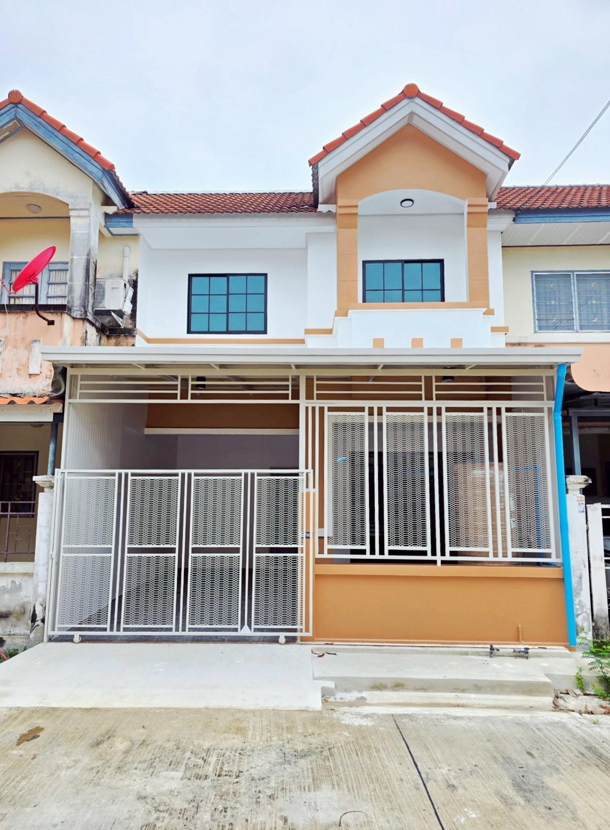 For SaleTownhomePathum Thani,Rangsit, Thammasat : For Sale Townhouse/Townhome  , Baan Phrae Ma Phorn klong 11 , Bueng Nam Rak , Thanyaburi , Pathum Thani , CX-126681