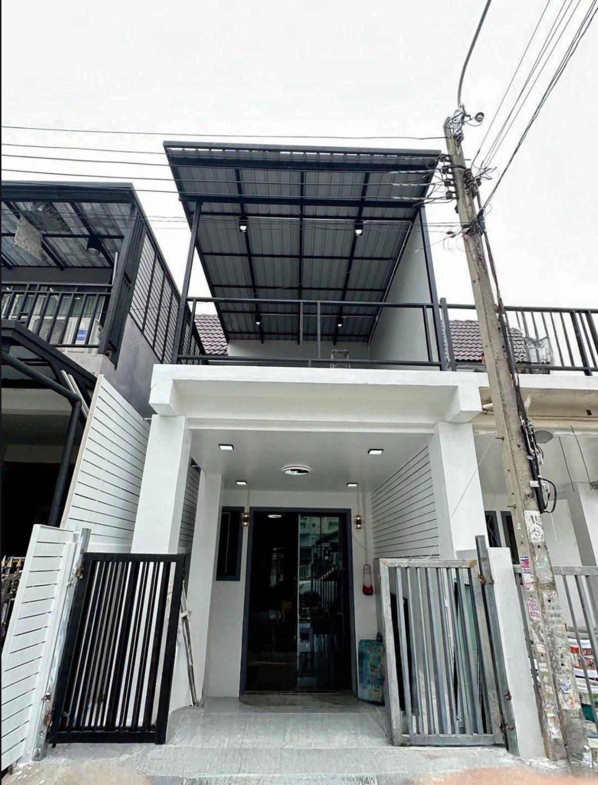 ขายทาวน์โฮมนนทบุรี บางใหญ่ บางบัวทอง : ขายทาวน์เฮ้าส์/ทาวน์โฮม  หมู่บ้านตะวันนา รีโนเวทใหม่ บางกระสอ เมืองนนทบุรี นนทบุรี CX-126643