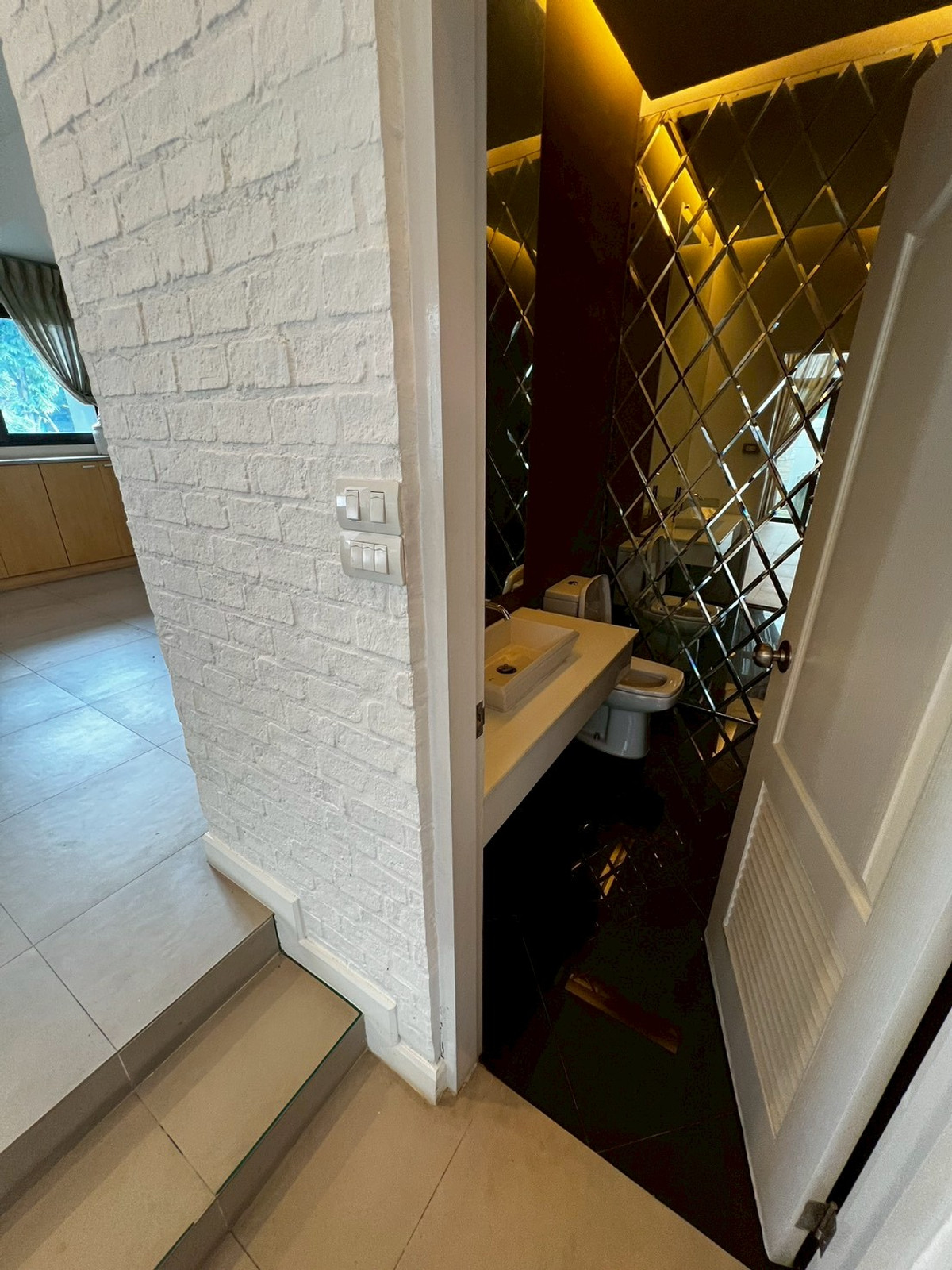 ให้เช่าทาวน์โฮมพระราม 5 ราชพฤกษ์ บางกรวย : บ้านแฝด จดบริษัท ทำออฟฟิศได้ หน้ากว้าง9เมตร ติดถนนราชพฤกษ์ 3ห้องนอน 4ห้องน้ำ