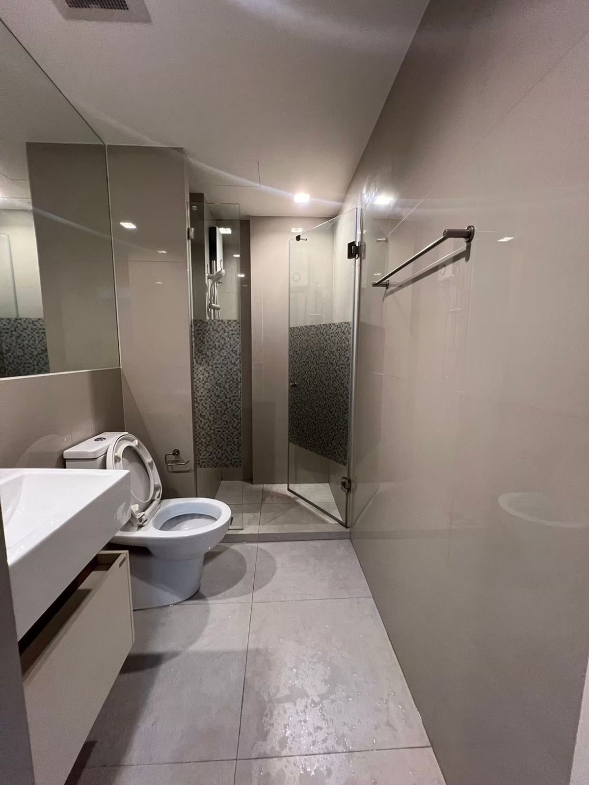 ให้เช่าคอนโดนวมินทร์ รามอินทรา : คอนโด chamber cher ชั้น5 ห้องมุม ทิศตัวันออก ปล่อยเช่า