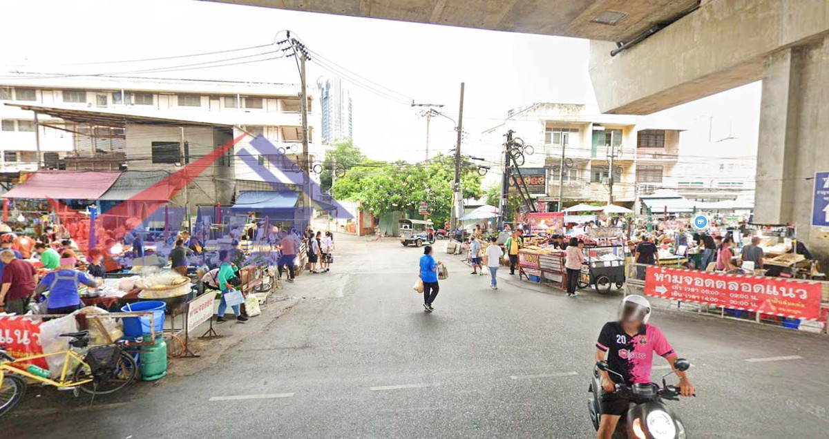For SaleHouseBang Sue, Wong Sawang, Tao Pun : Land for sale with a house with a 2 -story house with a style near MRT.