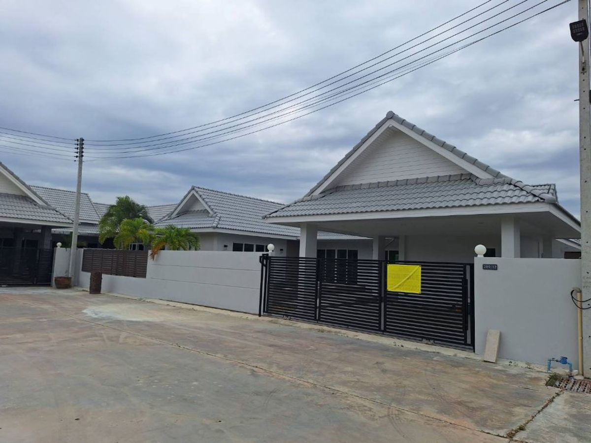 For SaleHouseCha-am Phetchaburi : Single house for sale New house with a swimming pool Pluvilla style, Soi Ket Kaew, 300 meters away from Cha Am Beach, Cha -am Phetchaburi