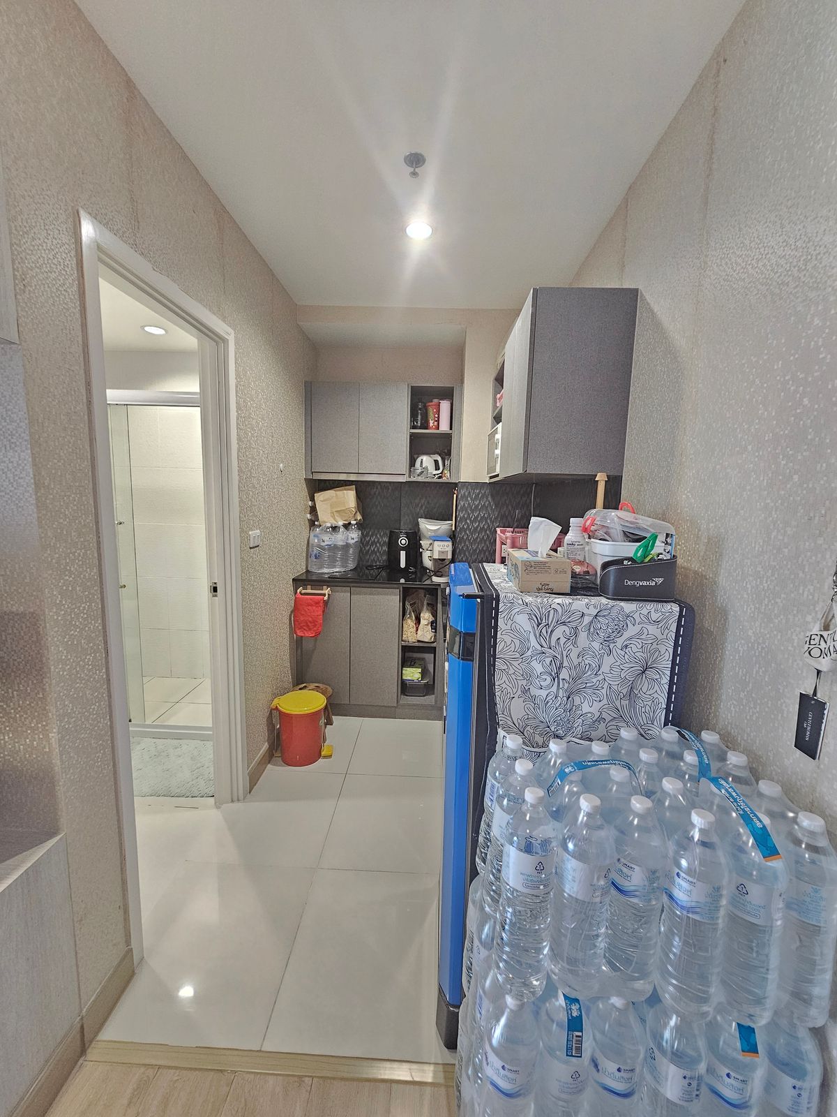 ขายคอนโดปิ่นเกล้า จรัญสนิทวงศ์ : ขายรับค่าเช่าต่ออีก 1 ปี ชั้นไม่สูง วิวสวนหรือเมืองเลือกได้ตามใจ Thana Astoria Pinklao 