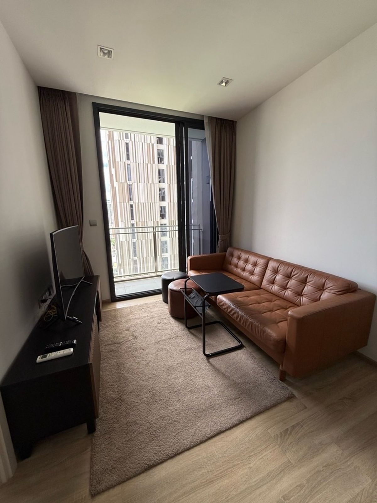 For RentCondoSapankwai,Jatujak : BTS Saphan Khwai 550 เมตร Price  35,000 Baht Condo The Line Phahol - Pradipat ( Rental )