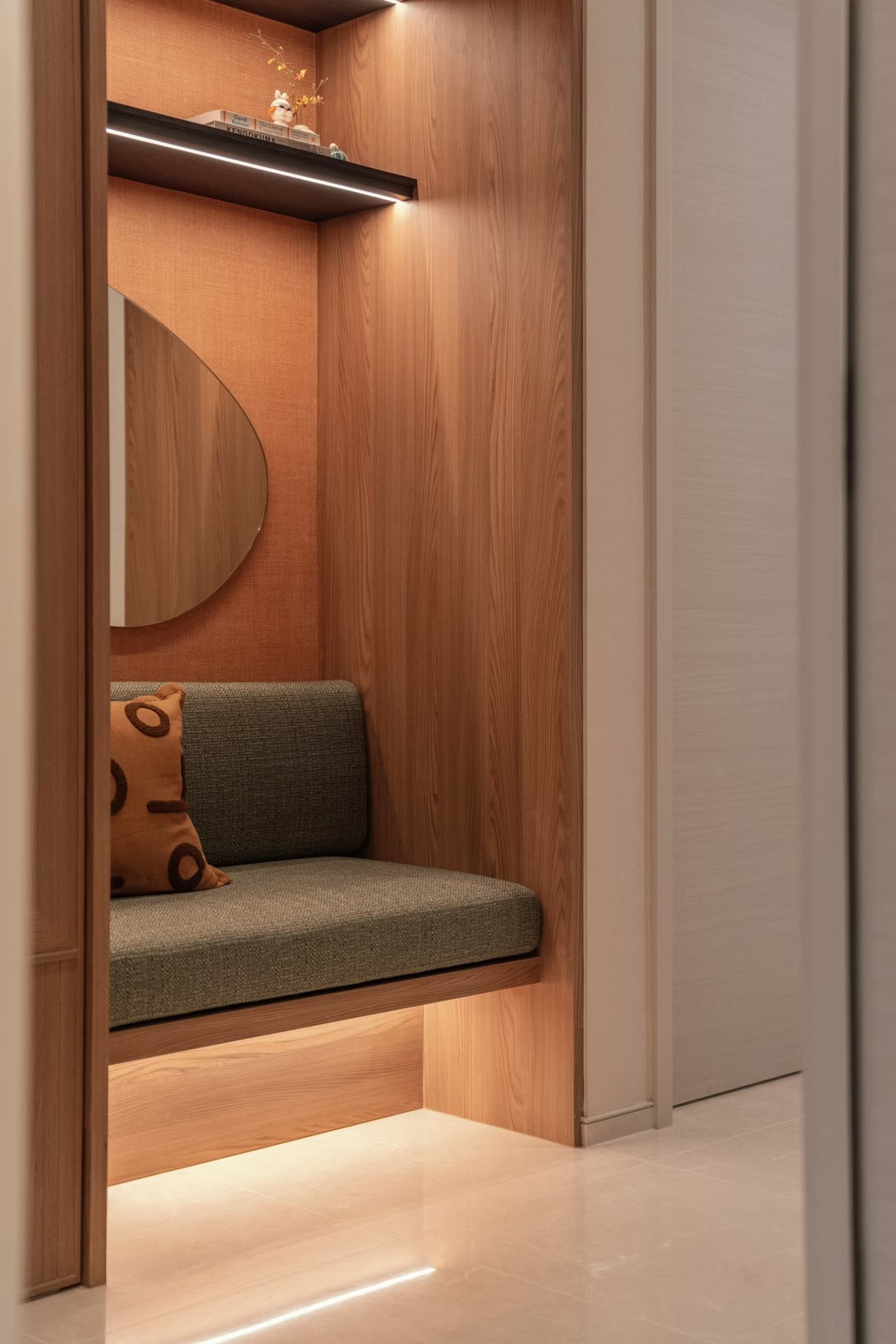 For RentCondoWitthayu, Chidlom, Langsuan, Ploenchit : Hot deal only at Shinyu - The Residence at Sindhorn Kempinski, 260,000 THB/month [MNr250517]