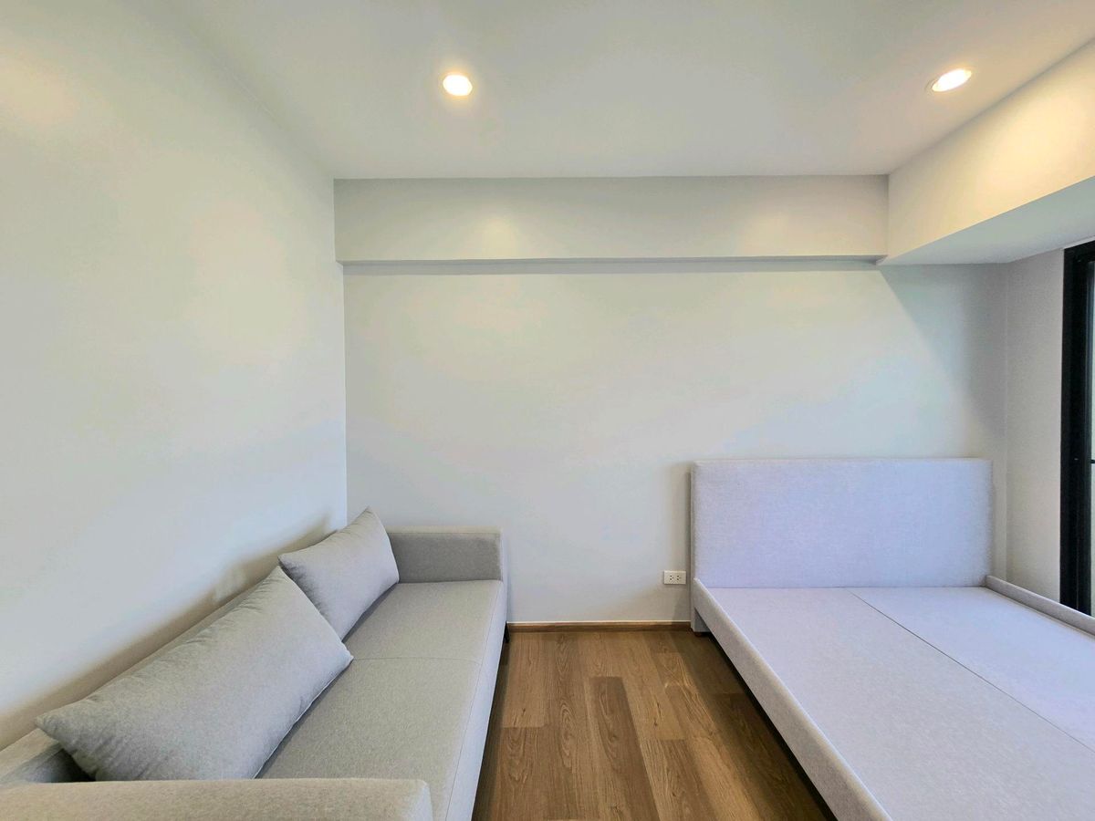 ขายคอนโดรามคำแหง หัวหมาก : คอนโดขนาด 30+ ใกล้มหาวิทยาลัยรามคำแหง ผ่อนเริ่มต้น 8,500 บาท ฟรีเฟอร์ เครื่องใช้ไฟฟ้า 4 อย่าง เข้าถึงถนนเส้นสำคัญเลียบด่วนรามอินทรา - รามคำแหง- พระราม9