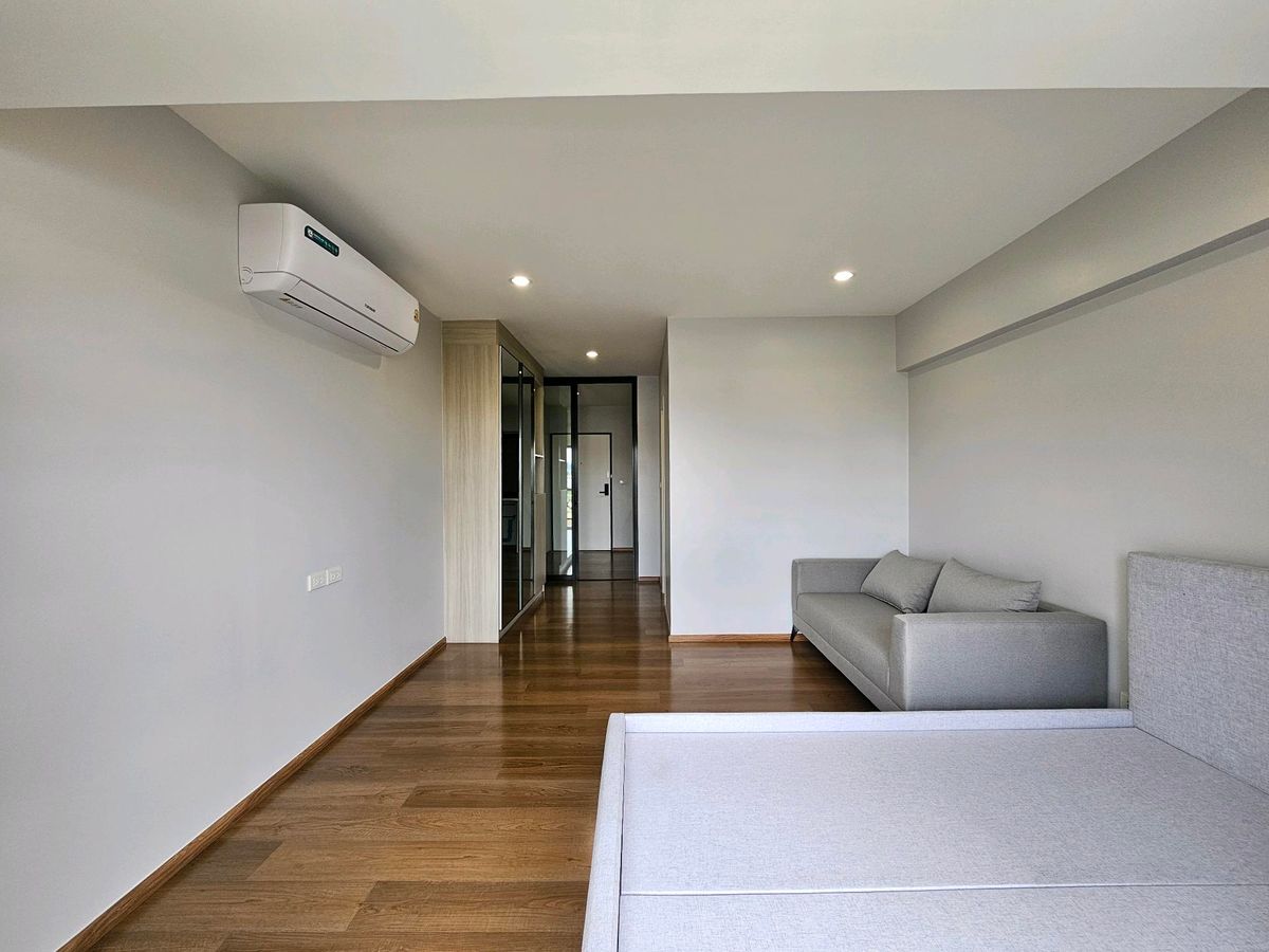 ขายคอนโดรามคำแหง หัวหมาก : คอนโดขนาด 30+ ใกล้มหาวิทยาลัยรามคำแหง ผ่อนเริ่มต้น 8,500 บาท ฟรีเฟอร์ เครื่องใช้ไฟฟ้า 4 อย่าง เข้าถึงถนนเส้นสำคัญเลียบด่วนรามอินทรา - รามคำแหง- พระราม9