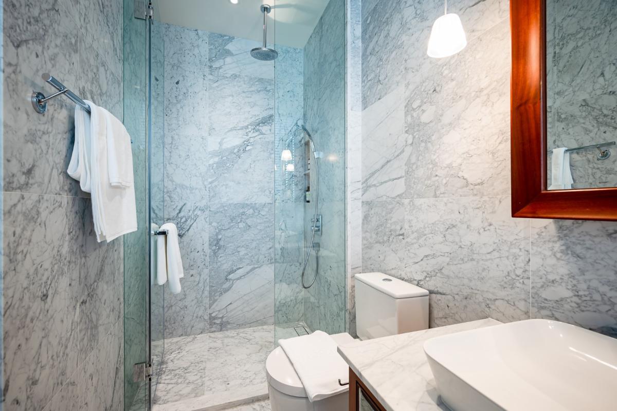 ขายคอนโดสุขุมวิท อโศก ทองหล่อ : 🔥ขายด่วน + 🔥คุณ บาย ยู ใกล้ BTS ทองหล่อ เฟอร์นิเจอร์ครบ พร้อมเข้าอยู่