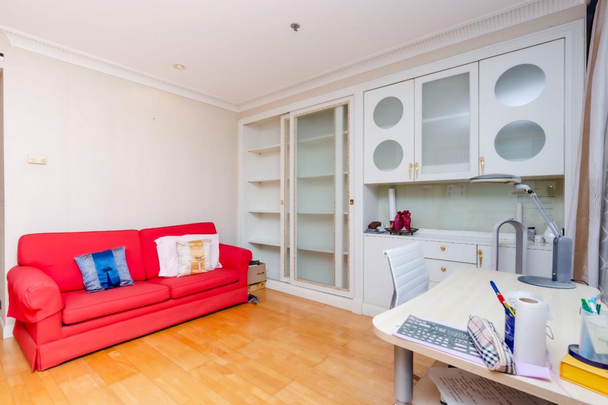 For SaleCondoWitthayu, Chidlom, Langsuan, Ploenchit : 🔥Urgent Sale + 🔥LangSuan Ville, near BTS Chidlom and BTS Ratchadamri, fully furnished, ready to move in.