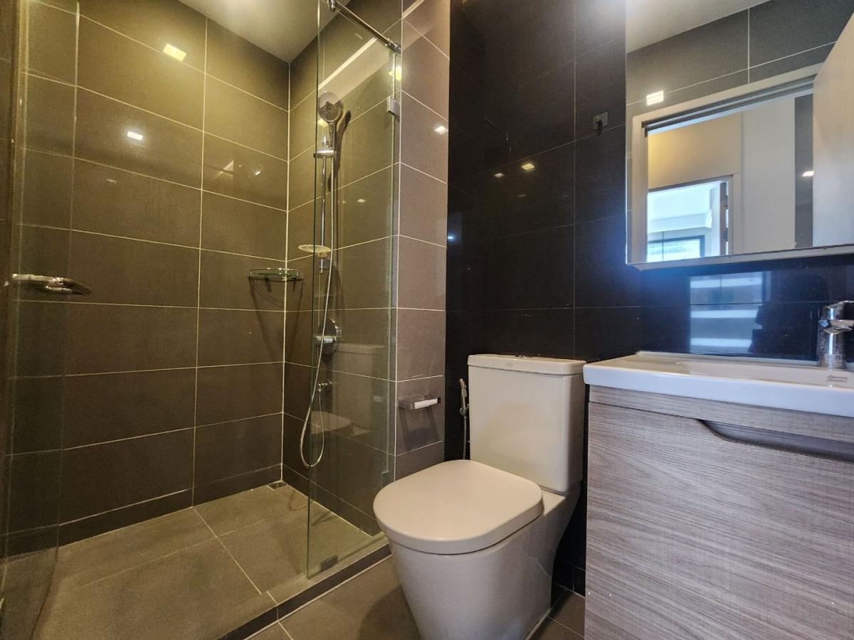 ขายคอนโดสุขุมวิท อโศก ทองหล่อ : 🔥ขายด่วน + 🔥เอ็ม ทองหล่อ 10 ใกล้ BTS เอกมัย เฟอร์นิเจอร์ครบ พร้อมเข้าอยู่