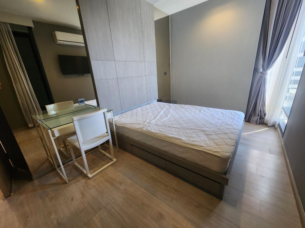 ขายคอนโดสุขุมวิท อโศก ทองหล่อ : 🔥ขายด่วน + 🔥เอ็ม ทองหล่อ 10 ใกล้ BTS เอกมัย เฟอร์นิเจอร์ครบ พร้อมเข้าอยู่