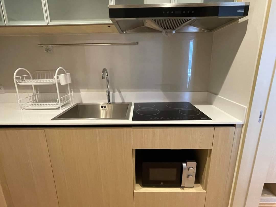 ขายคอนโดสุขุมวิท อโศก ทองหล่อ : 🔥ขายด่วน + 🔥มารุ เอกมัย 2 ใกล้ BTS เอกมัย สามารถเลี้ยงสัตว์ได้ เฟอร์นิเจอร์ครบ พร้อมเข้าอยู่