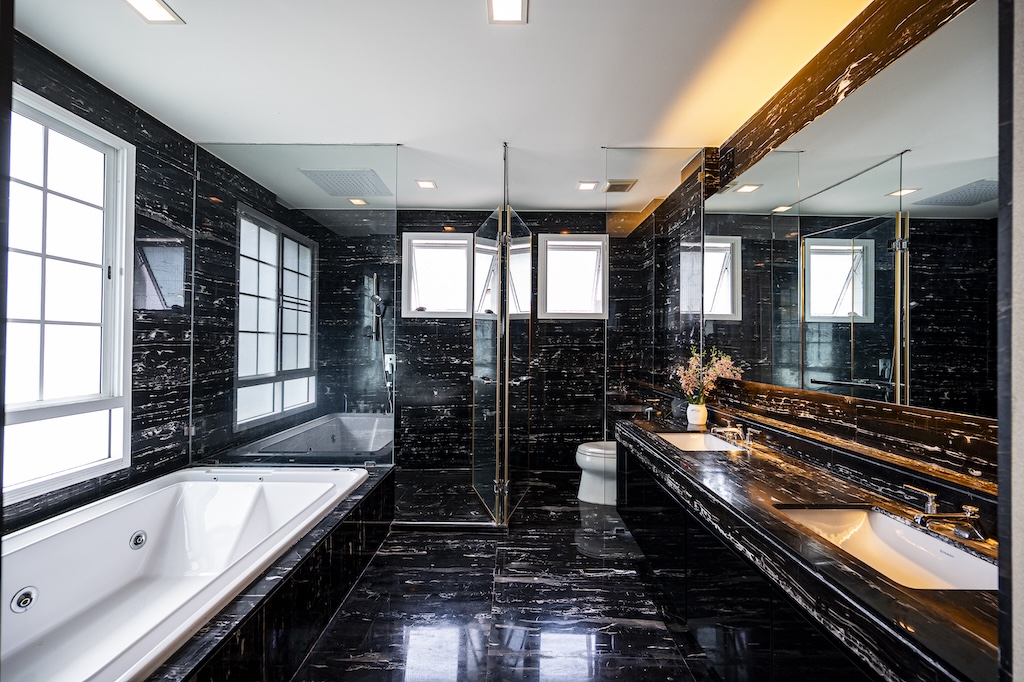 ขายบ้านบางนา แบริ่ง ลาซาล : 🔥ขายด่วน + 🔥นาราสิริ บางนา ใกล้ Mega บางนา และสนามบินสุวรรณภูมิ เฟอร์นิเจอร์ครบ พร้อมเข้าอยู่