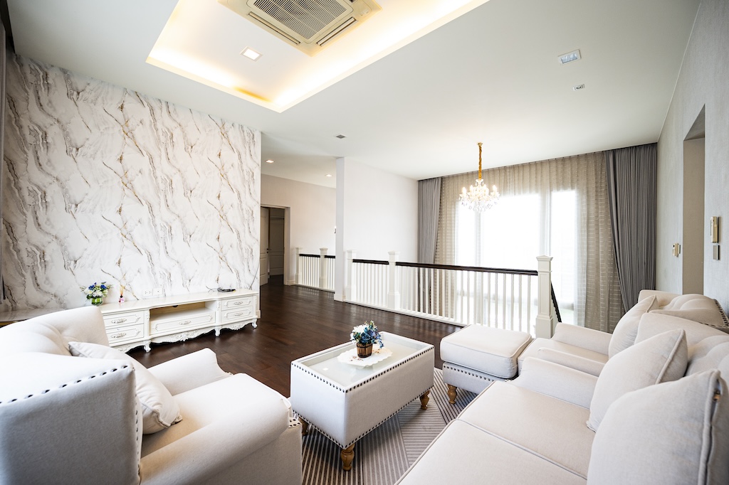 ขายบ้านบางนา แบริ่ง ลาซาล : 🔥ขายด่วน + 🔥นาราสิริ บางนา ใกล้ Mega บางนา และสนามบินสุวรรณภูมิ เฟอร์นิเจอร์ครบ พร้อมเข้าอยู่