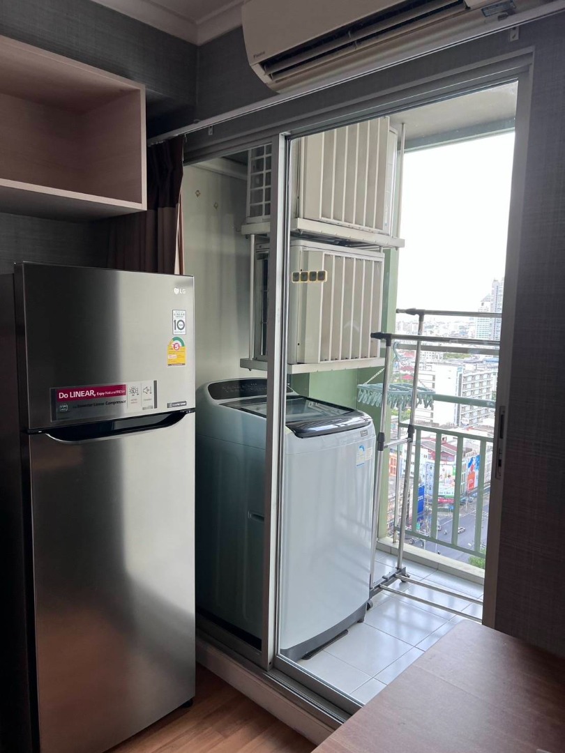 For RentCondoKhlongtoei, Kluaynamthai : 🔥Urgent Rent🔥 Lumpini Place Rama 4, fully furnished and equipped, near MRT Queen Sirikit National Convention Center and BTS Ekkamai.