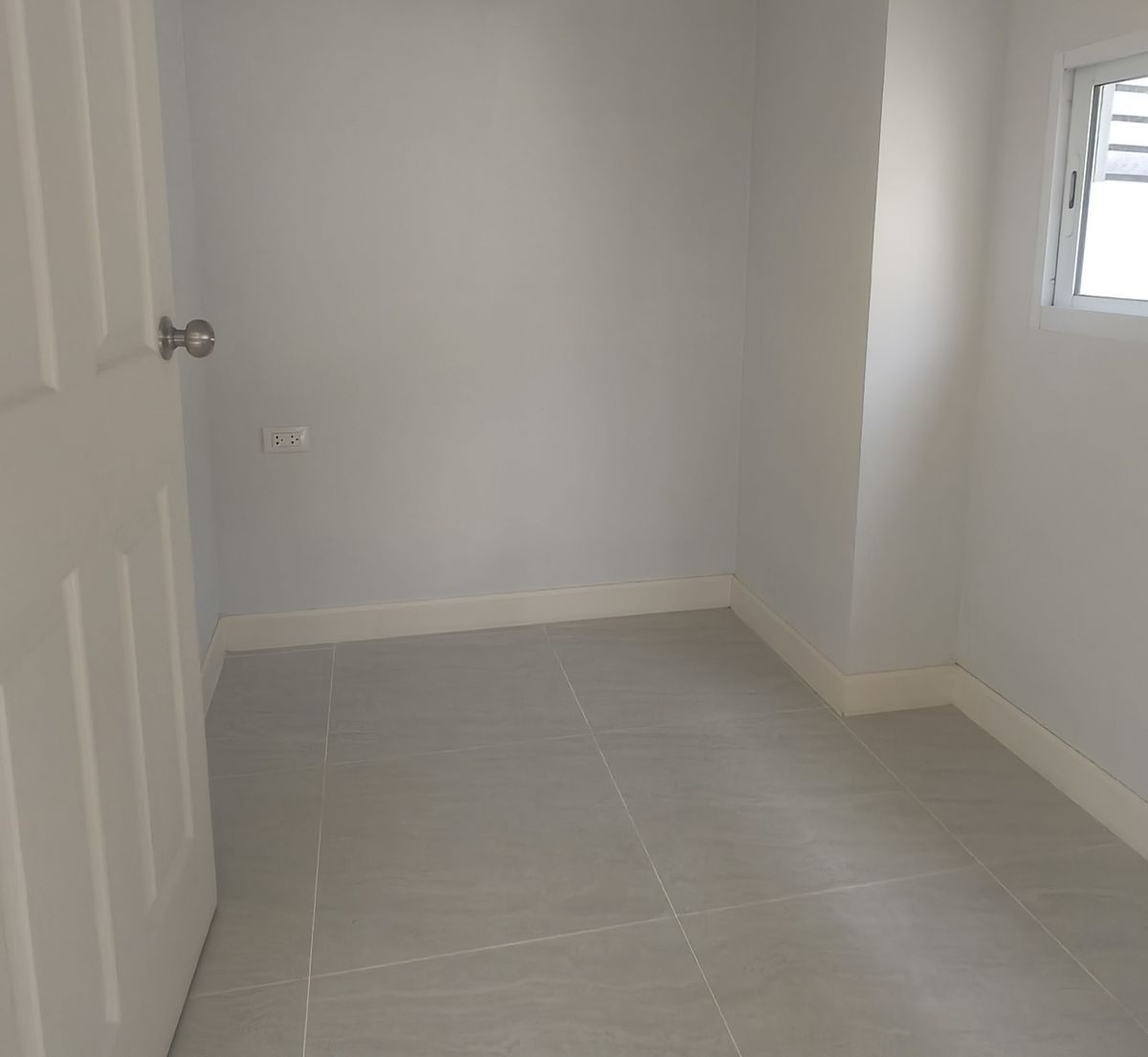 ขายทาวน์โฮมวิภาวดี ดอนเมือง หลักสี่ : บ้านหลังมุม ลดราคาพร้อมจบ ทาวน์ อเวนิว ซิกซ์ตี้ วิภาวดี 60 