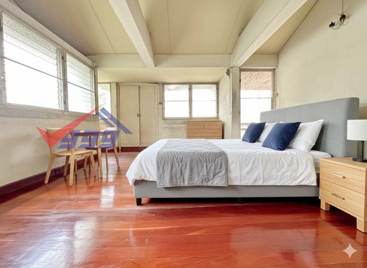 For SaleHouseBang Sue, Wong Sawang, Tao Pun : Land for sale with a house with a 2 -story house with a style near MRT.