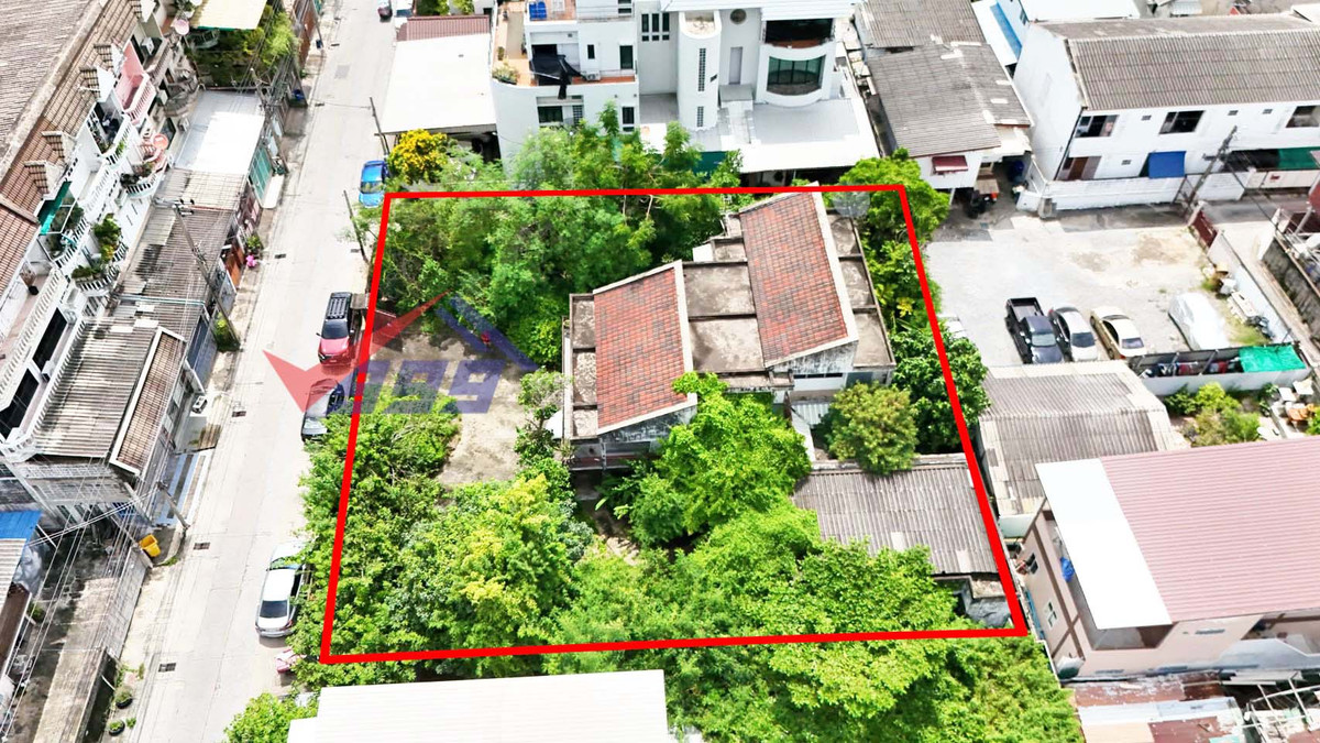 For SaleHouseBang Sue, Wong Sawang, Tao Pun : Land for sale with a house with a 2 -story house with a style near MRT.