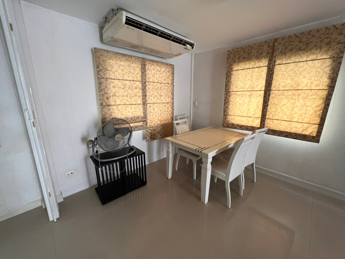 For RentHouseChaengwatana, Muangthong : house near Muang Thong Thani, 1 minute to Impact Arena, 5 minutes to Government Complex.