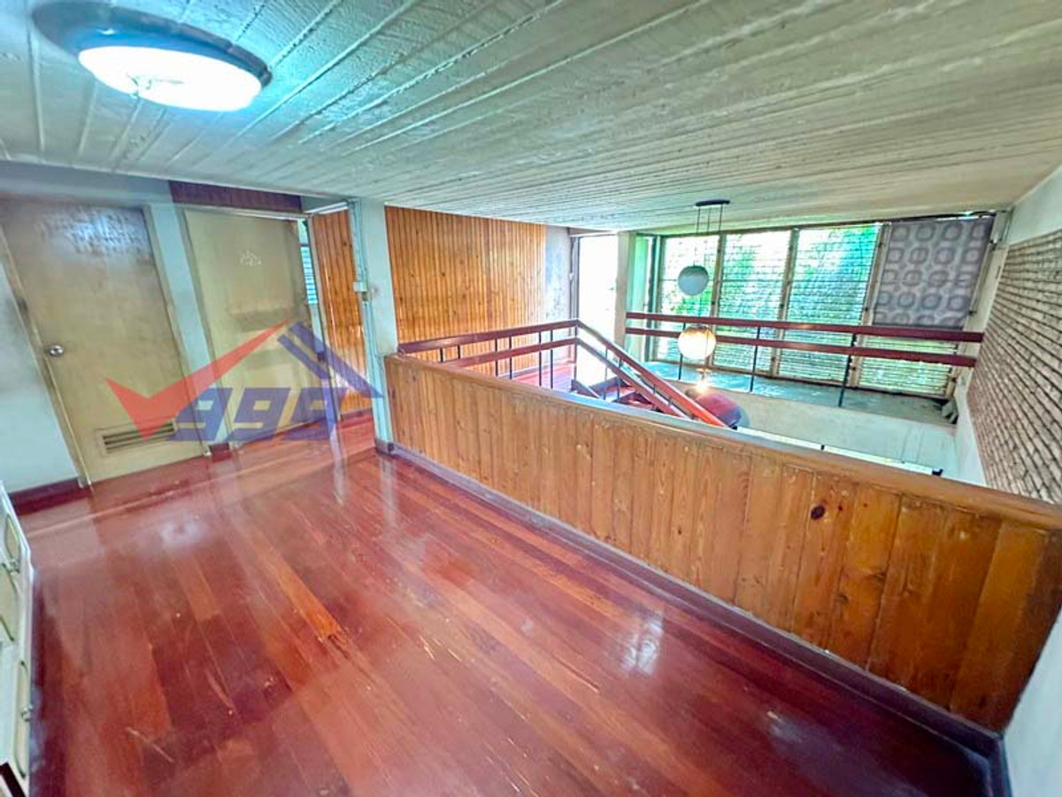 For SaleHouseBang Sue, Wong Sawang, Tao Pun : Land for sale with a house with a 2 -story house with a style near MRT.