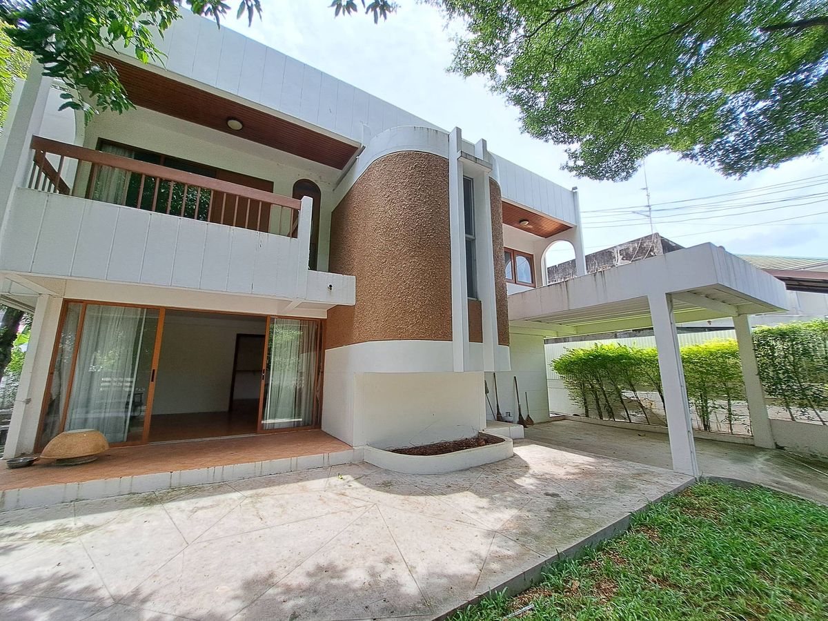 ให้เช่าบ้านพัฒนาการ ศรีนครินทร์ : T9310768 ให้เช่า บ้านเดี่ยว หมู่บ้านเมืองทอง 2/2 ถ.พัฒนาการ 61 ขนาด 100 ตรว