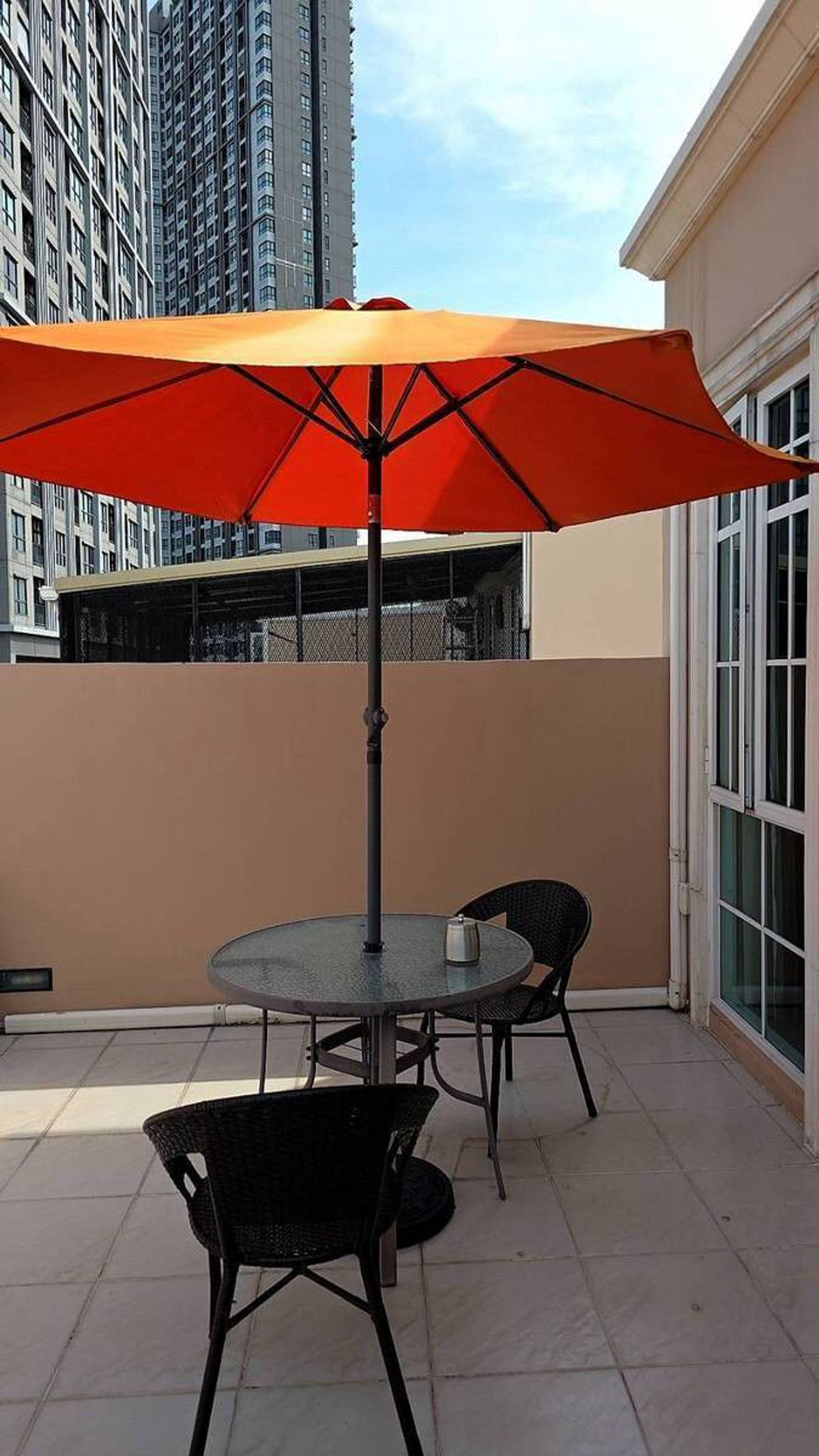 ให้เช่าทาวน์โฮมอ่อนนุช อุดมสุข : ให้เช่า ทาวน์เฮ้าส์ 4 ชั้น การ์เด้นท์ สแควร์ สุขุมวิท 77 เลขที่ 9/17 (Available 1/9/68)