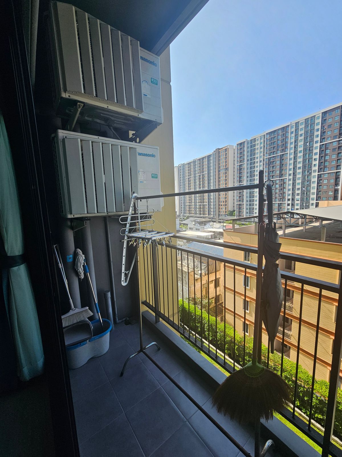 ขายคอนโดปิ่นเกล้า จรัญสนิทวงศ์ : ขายรับค่าเช่าต่ออีก 1 ปี ชั้นไม่สูง วิวสวนหรือเมืองเลือกได้ตามใจ Thana Astoria Pinklao 