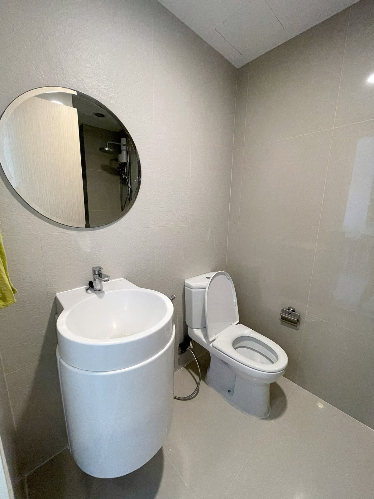 For SaleCondoRama9, Petchburi, RCA : The best value! [RHYTHM Asoke 2] 1 Bedroom 30.41 Sq. 3.39 million! Rare price, good yeild, good investment. Interested contact: 081-152-6154 agent