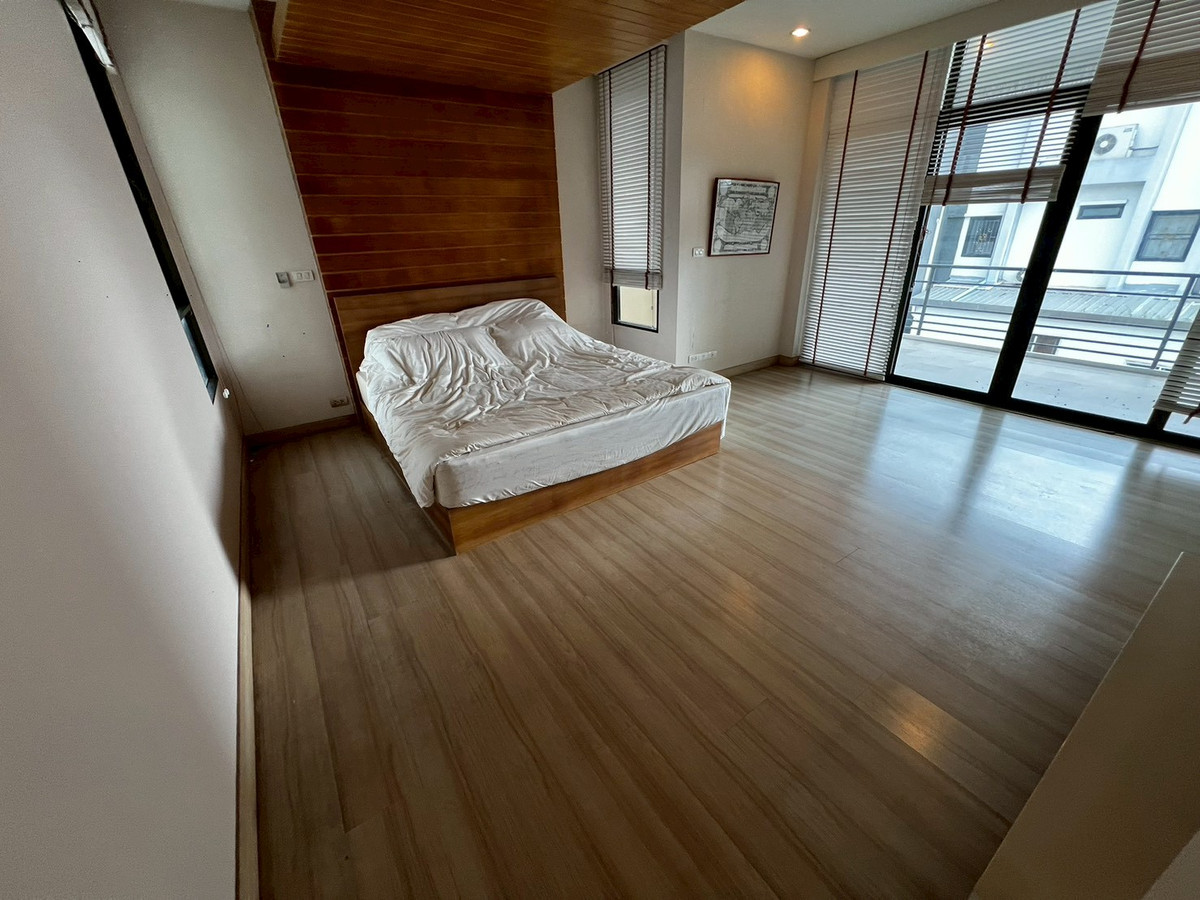 ให้เช่าทาวน์โฮมพระราม 5 ราชพฤกษ์ บางกรวย : บ้านแฝด จดบริษัท ทำออฟฟิศได้ หน้ากว้าง9เมตร ติดถนนราชพฤกษ์ 3ห้องนอน 4ห้องน้ำ