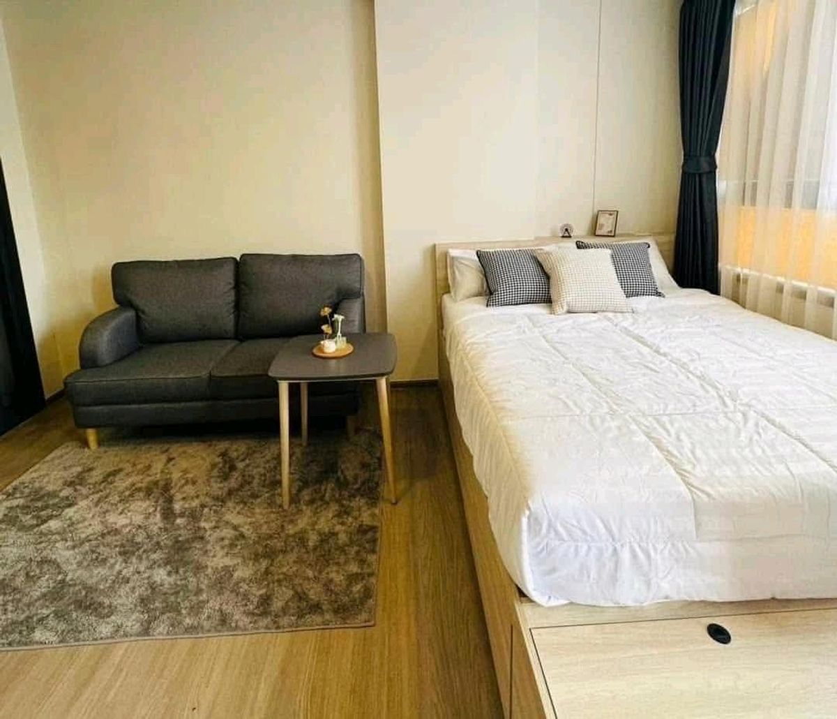 For RentCondoBangna, Bearing, Lasalle : The Muve Bangna condo for rent. Watch the room. ■ Line: @propertyfinder