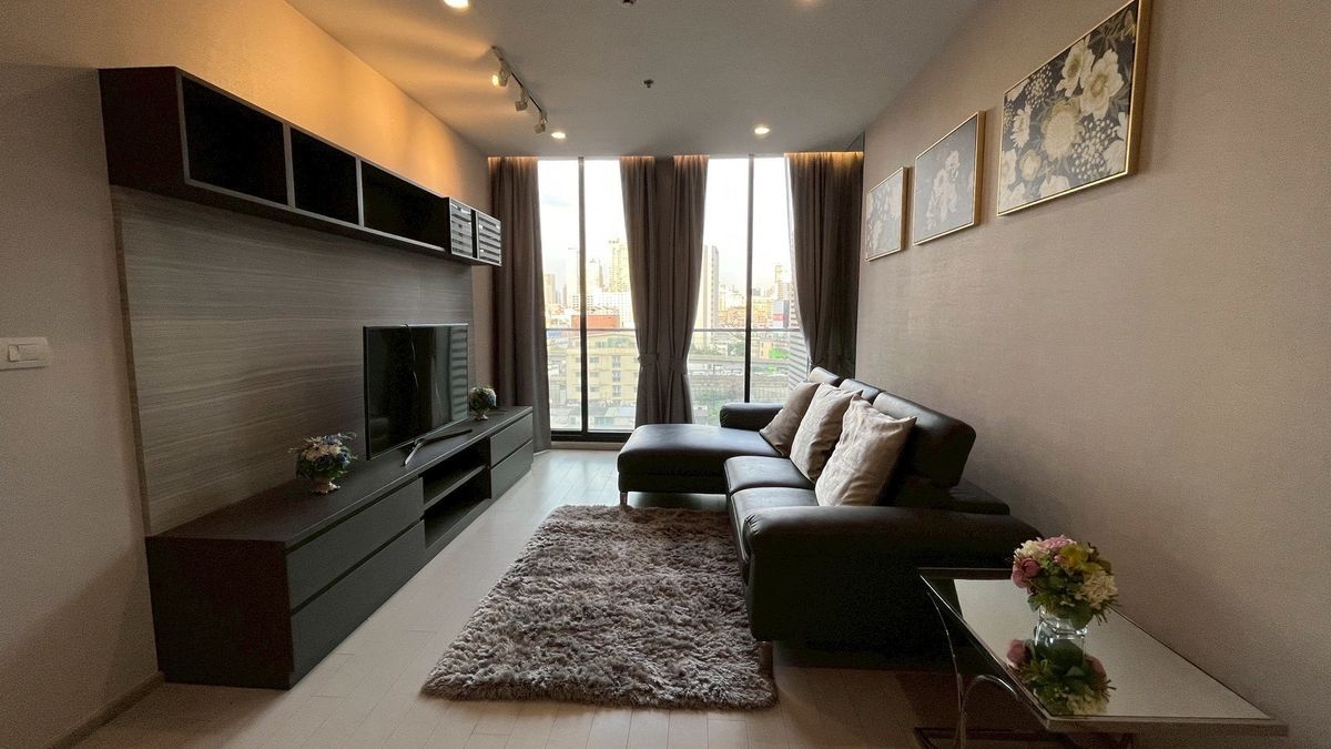 ให้เช่าคอนโดวิทยุ ชิดลม หลังสวน : Newly Renovated | ห้องใหม่ 2 ห้องนอน 84 ตร.ม. แต่งสวยเฟอร์ครบพร้อมเข้าอยู่ 65k 