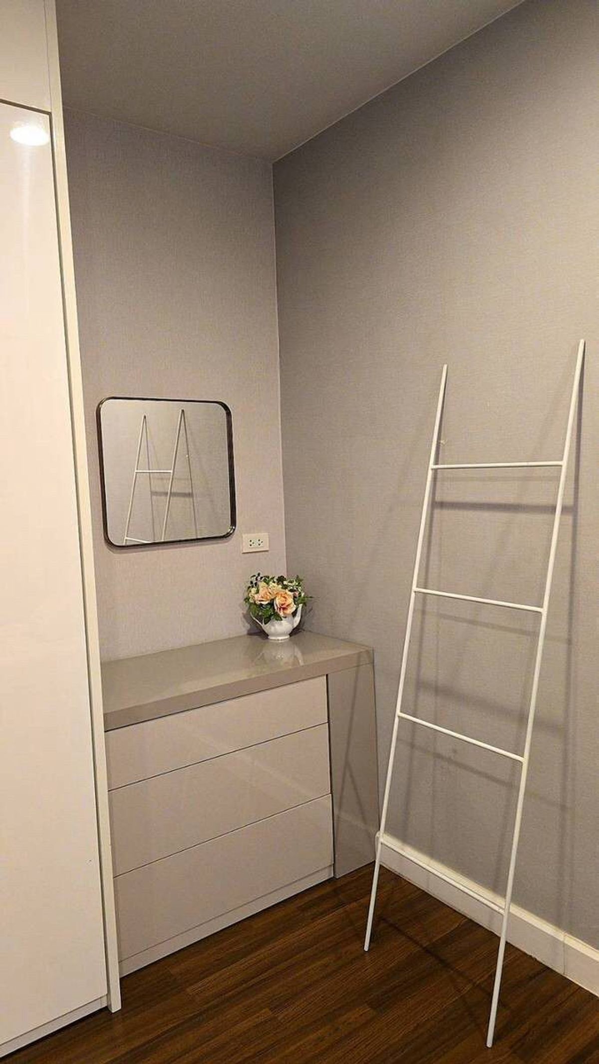 ให้เช่าทาวน์โฮมอ่อนนุช อุดมสุข : ให้เช่า ทาวน์เฮ้าส์ 4 ชั้น การ์เด้นท์ สแควร์ สุขุมวิท 77 เลขที่ 9/17 (Available 1/9/68)