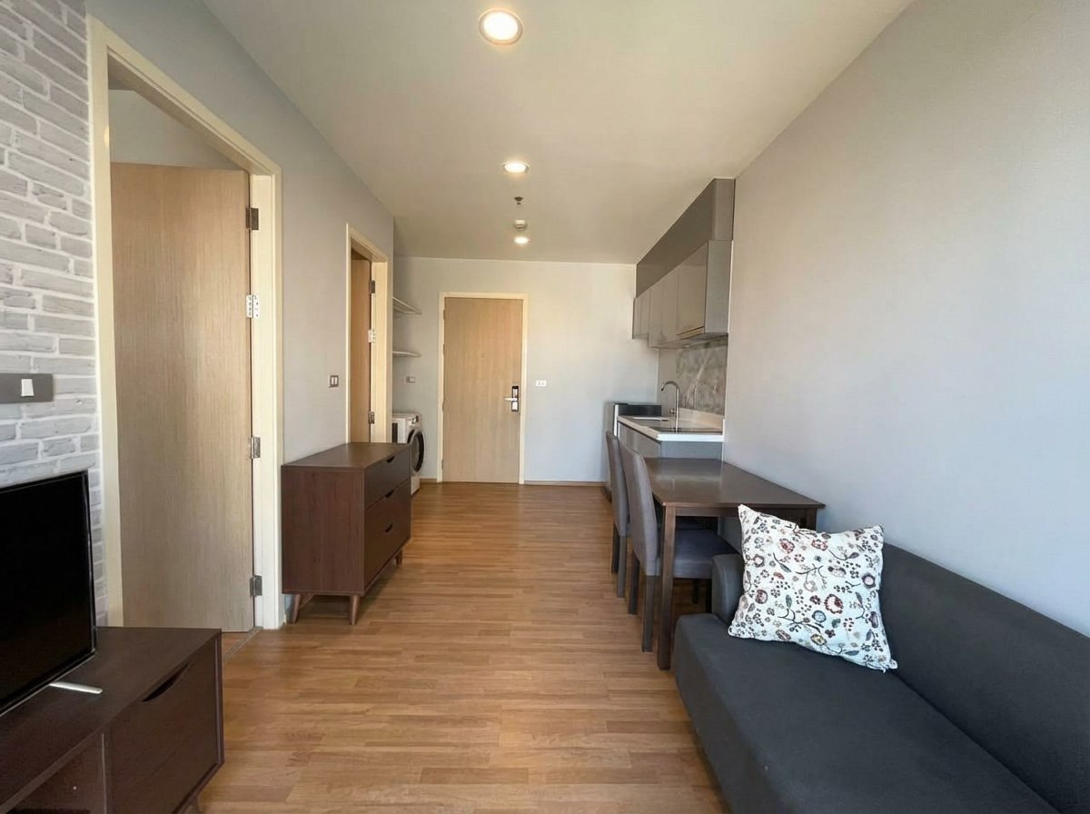 For SaleCondoRama9, Petchburi, RCA : The best value! [RHYTHM Asoke 2] 1 Bedroom 30.41 Sq. 3.39 million! Rare price, good yeild, good investment. Interested contact: 081-152-6154 agent