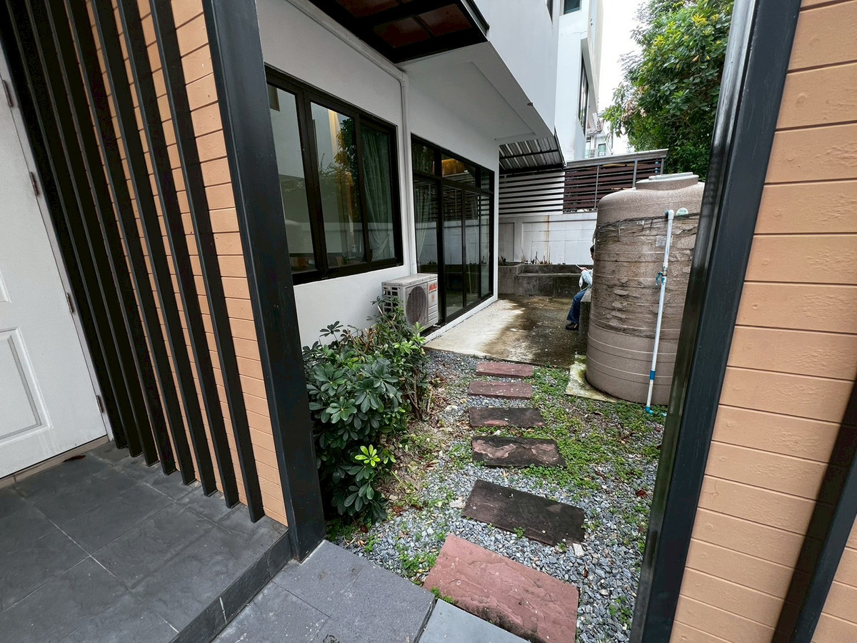 ให้เช่าทาวน์โฮมพระราม 5 ราชพฤกษ์ บางกรวย : บ้านแฝด จดบริษัท ทำออฟฟิศได้ หน้ากว้าง9เมตร ติดถนนราชพฤกษ์ 3ห้องนอน 4ห้องน้ำ