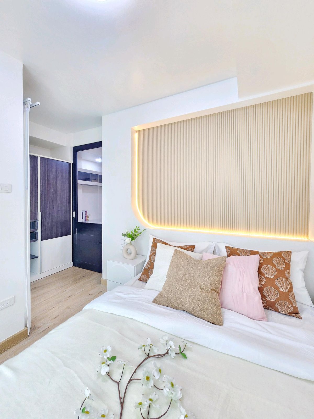 For SaleCondoOnnut, Udomsuk : Condo Dae 3, Sukhumvit 101/1, near BTS Punawithi, the first price, starting at 5,000 baht. The most convenient travel.