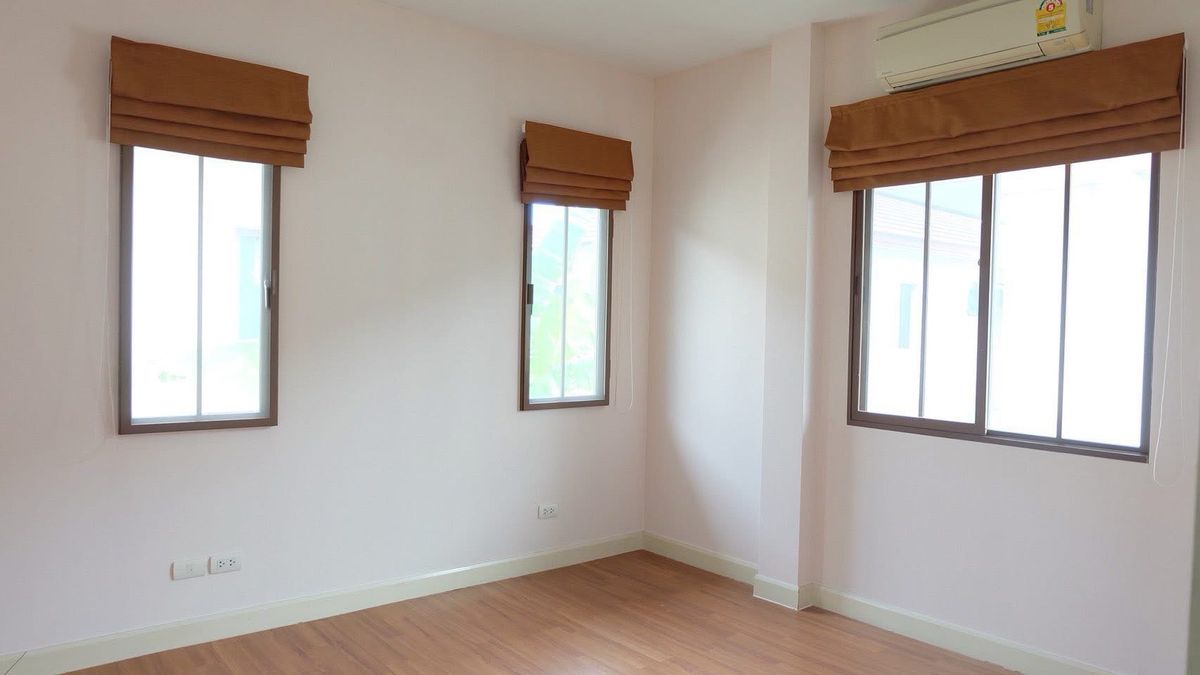 ขายบ้านบางนา แบริ่ง ลาซาล : 🏠✨ขายเศรษฐสิริ ซอยราชวินิต ติดเมกา บางนา 