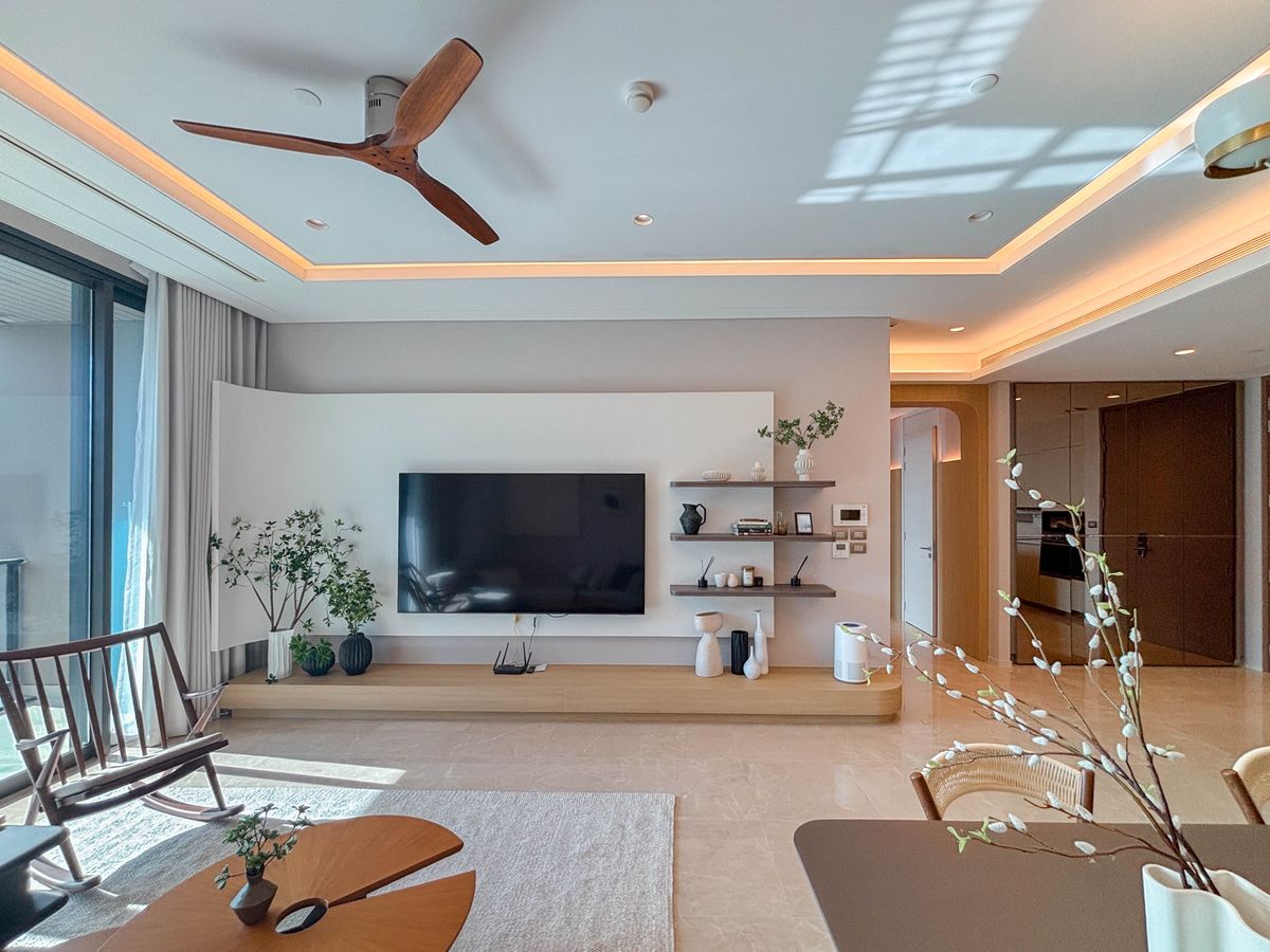 ขายคอนโดวิทยุ ชิดลม หลังสวน : Foreigner Quota ขายคอนโด The Residences at Sindhorn Kempinski ราคา 38,273,000 บาท [KMs250602]