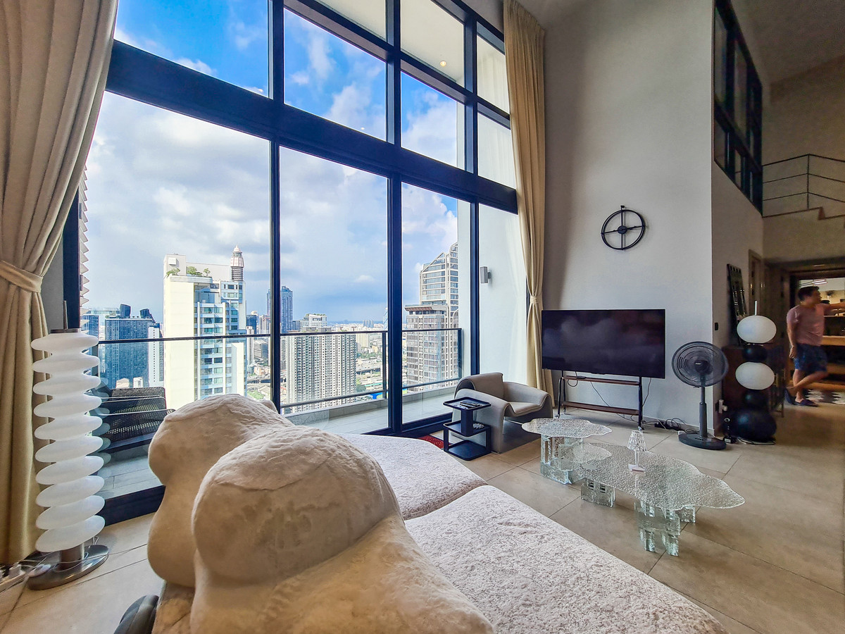 For SaleCondoSukhumvit, Asoke, Thonglor : The Lofts Asoke / Quality Project in the heart of Ike near MRT Phetchaburi, the best price in the market / 1 bedtime 36 sq.m. Call 0937890899