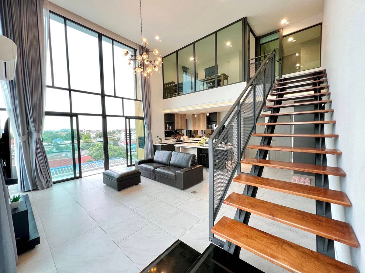 ให้เช่าคอนโดพัทยา บางแสน ชลบุรี สัตหีบ : ให้เช่า Duplex สุดหรูที่ The Win Condo เขาตะโล 